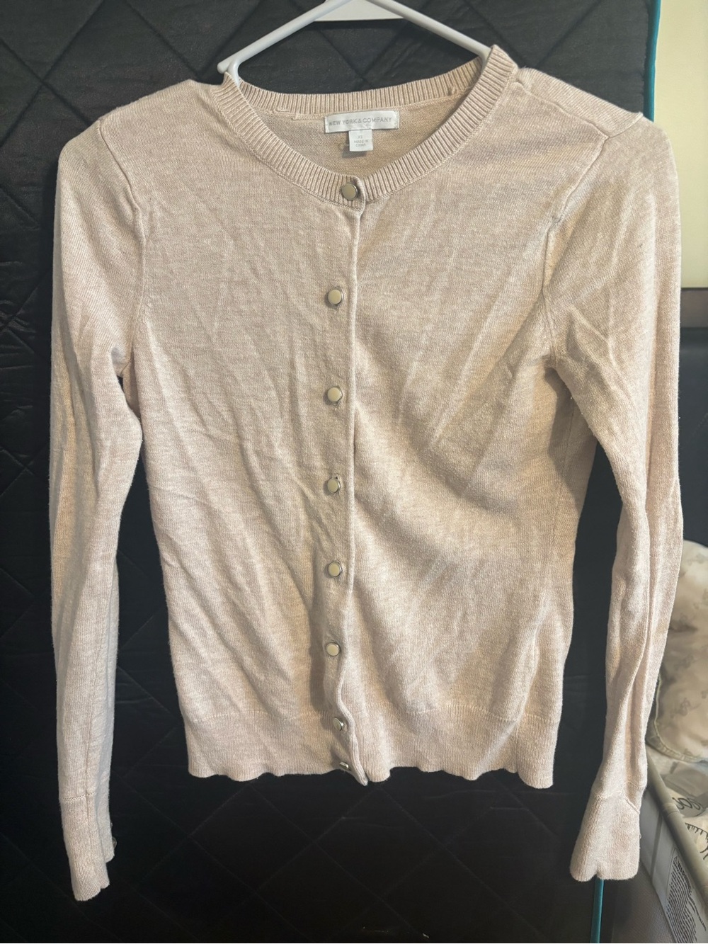 New York & Company Cream Lightweight Button-Front Cardigan